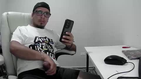 marlovemypup online show from March 15, 4:39 am