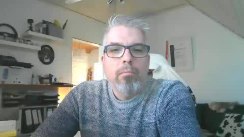 marriedcock1980 online show from March 7, 8:13 am