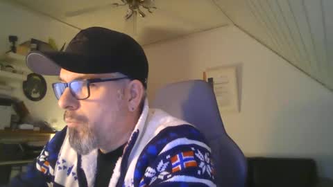 marriedcock1980 online show from January 27, 7:24 am