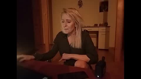 MaryGoRound online show from January 30, 2:38 am