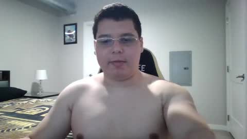 martin_militaryboy online show from May 16, 2:30 am