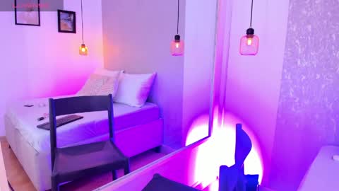 mari online show from April 10, 10:14 pm