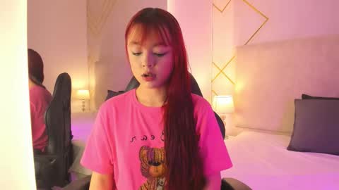 Martina  online show from December 13, 8:15 pm