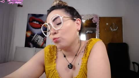 Antonella Martini online show from May 9, 1:33 am