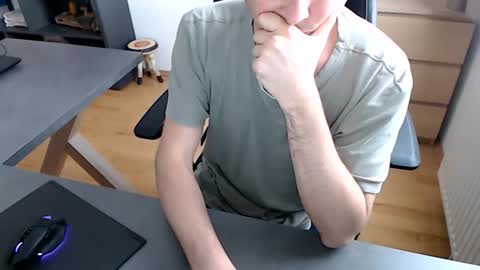 martinlooter1985 online show from November 26, 11:18 am