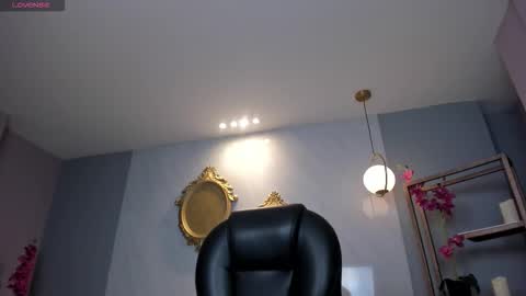 Martinna Bonnet online show from September 13, 10:06 am