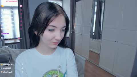 Mary online show from December 14, 9:04 am