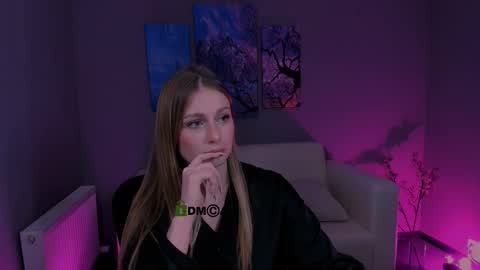 Mary online show from December 1, 10:46 am