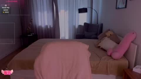 Ur Mary online show from April 19, 4:35 am