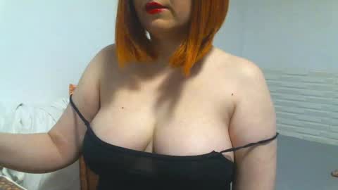 marycrazy2025 online show from May 31, 12:15 pm