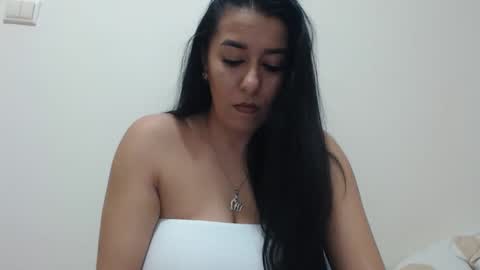 maryem online show from February 15, 1:10 pm