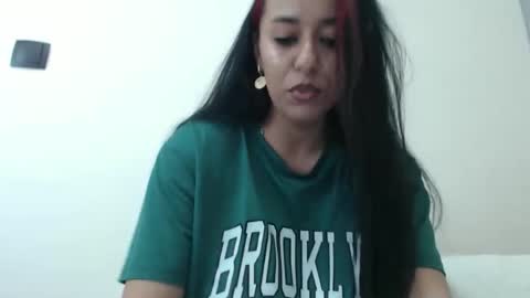 maryem online show from April 6, 1:12 pm