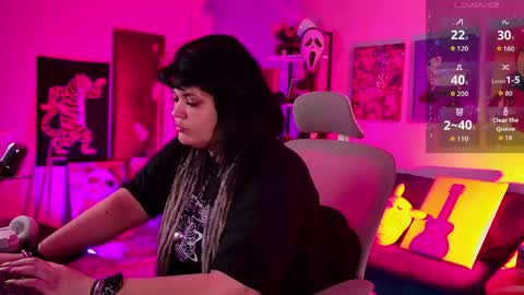 Mary online show from May 22, 8:43 am