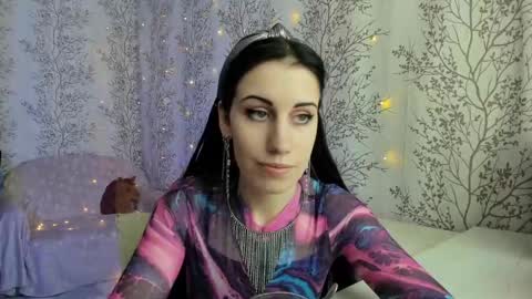 Snapshot of marylou_ chatting on February 21, 6:29 am Mary Lou online show from February 21, 6:29 am