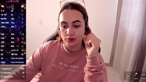 Dulce Maria online show from November 5, 5:15 pm