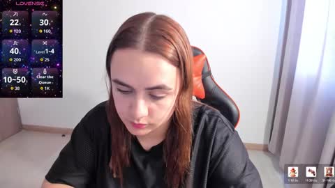 Dulce Maria online show from February 16, 7:23 pm