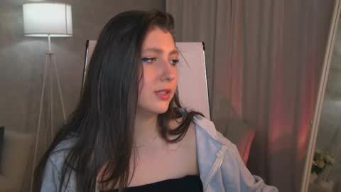 Snapshot of marymillerr chatting on September 18, 10:41 am Mary Miller online show from September 18, 10:41 am