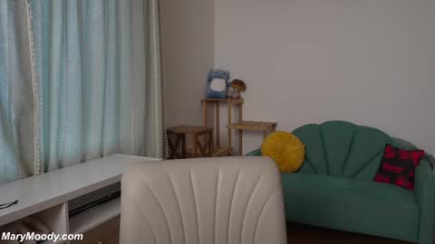 Mary Moody online show from September 28, 1:14 am