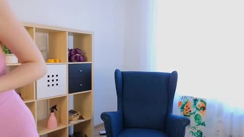 Hi Im Olivia Im new here3 online show from March 16, 3:20 am