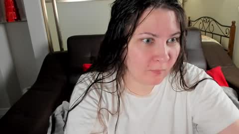 Mary online show from December 25, 5:05 pm