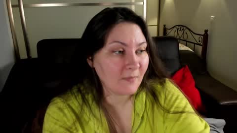 Mary online show from December 31, 3:09 pm