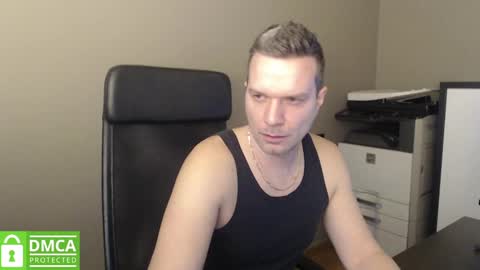 Snapshot of maschiodavide89 chatting on March 10, 7:33 am David online show from March 10, 7:33 am