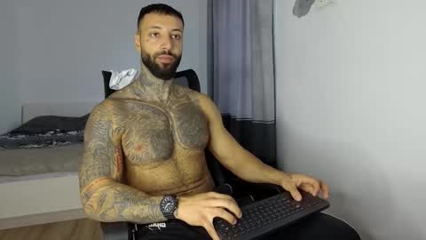 masculineguy69 online show from October 15, 7:32 am