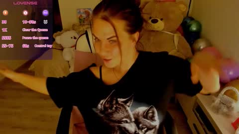 Masha online show from February 25, 8:01 pm