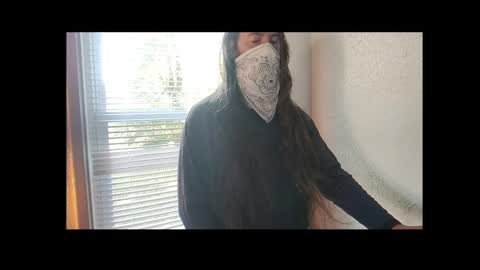 Snapshot of maskedcontrastx chatting on September 12, 1:02 pm BlackMystique online show from September 12, 1:02 pm