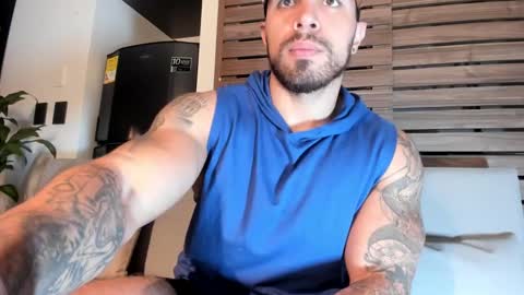 Snapshot of mason_fit chatting on February 26, 3:35 am Mason Andre online show from February 26, 3:35 am