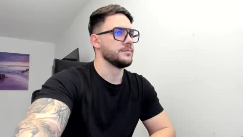 Alex online show from December 2, 7:18 am