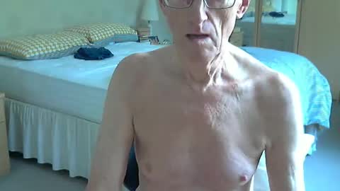 master bates000 online show from September 25, 10:22 am