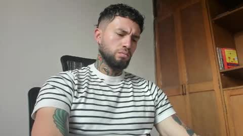 steven  online show from April 4, 12:23 pm