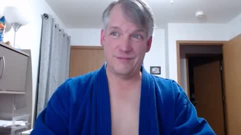 Snapshot of master_thorn chatting on February 8, 3:08 am Master Thorn online show from February 8, 3:08 am