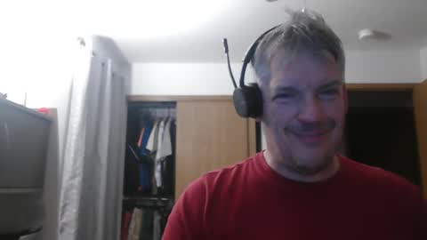 Snapshot of master_thorn chatting on December 8, 4:22 am Master Thorn online show from December 8, 4:22 am