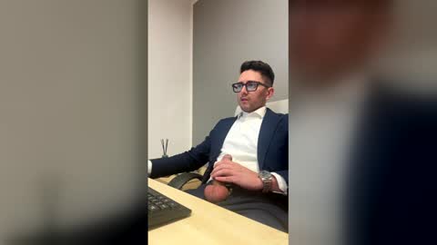 Master Boss online show from April 7, 11:34 am