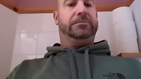 Bob online show from December 4, 8:39 am