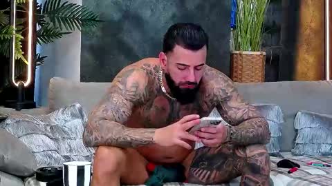 masterkingofmuscle online show from November 20, 10:03 am