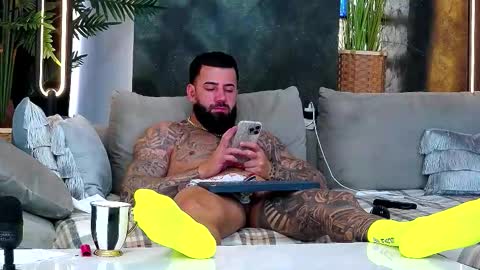 masterkingofmuscle online show from November 21, 10:13 am