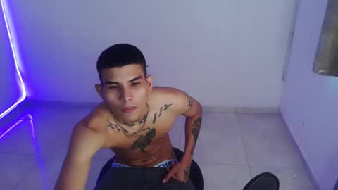 masters_latins online show from December 5, 8:17 pm