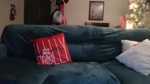 alex online show from December 4, 10:26 am