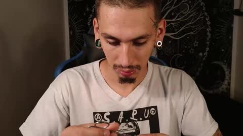 Snapshot of mateo60_ chatting on October 19, 3:44 am Mateo online show from October 19, 3:44 am