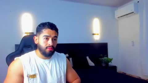 Mathew Flintt  online show from March 17, 3:55 am