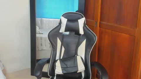 mathews_smith online show from November 29, 1:30 pm