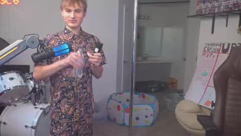 Matt Cash online show from October 2, 1:15 am