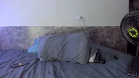 Matt Coom Independent model online show from December 7, 9:00 am