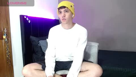 ---Matteo--- online show from March 7, 3:06 am