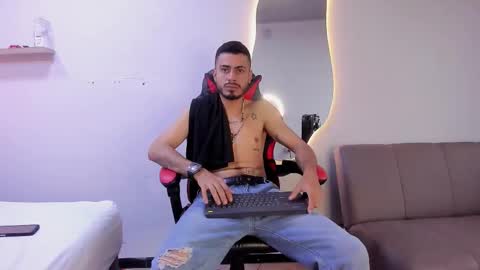 Matthew online show from January 31, 9:45 pm