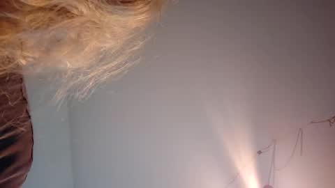 Snapshot of matthy60 chatting on October 2, 7:51 am Matthias online show from October 2, 7:51 am