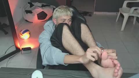 mattias     online show from March 12, 4:41 am